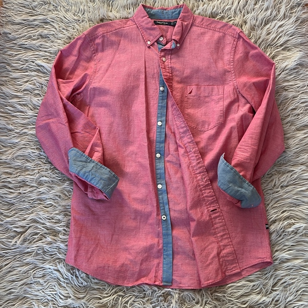 NWOT Nautica Oxford relaxed fit shirt with reverse collar & cuff in blue. Medium - Picture 2 of 4